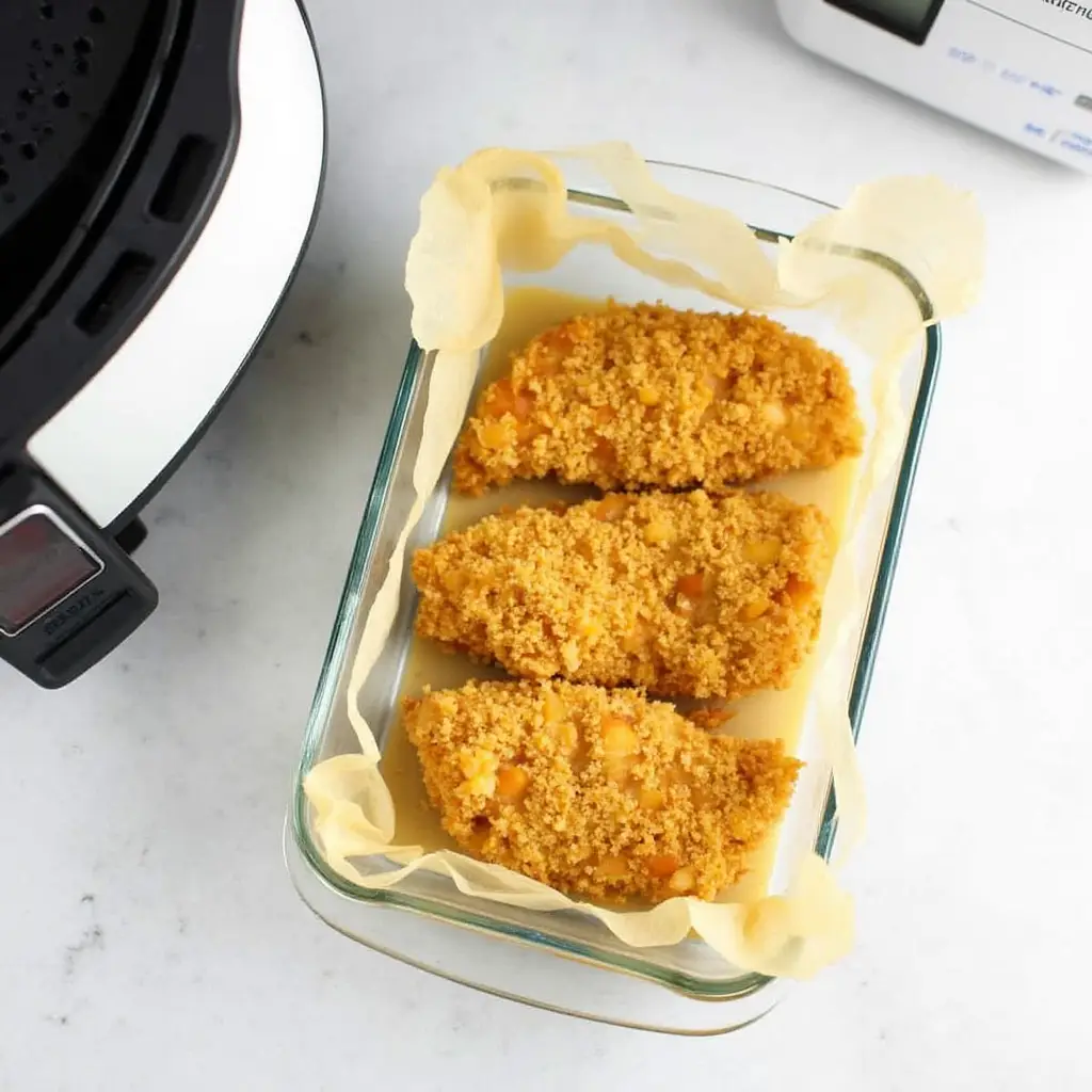 leftover-parmesan-chicken-storage-tips LongHorn Steakhouse Parmesan Crusted Chicken : Parmesan chicken stored for meal prep