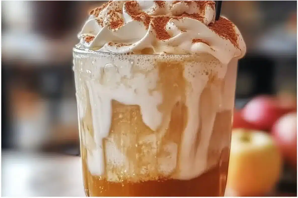 Delicious apple cider float with ice cream, perfect for autumn refreshments