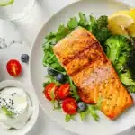 Semaglutide Recipes: 7-Day Diet Plan for Weight Loss Success 2025 3 Complete semaglutide-friendly meal with high-protein salmon, vegetables, and whole grains for weight loss